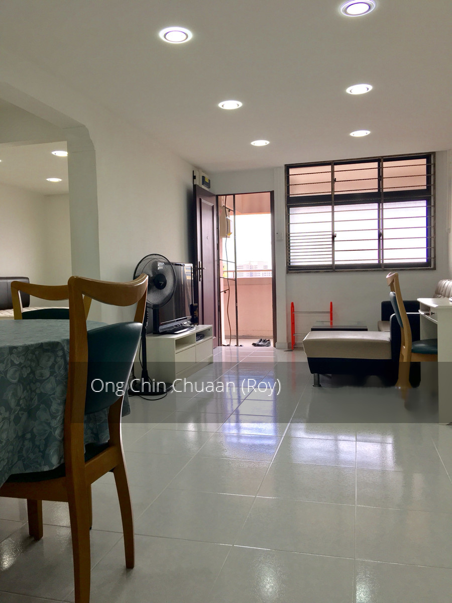 Yishun Street 71 thumbnail photo